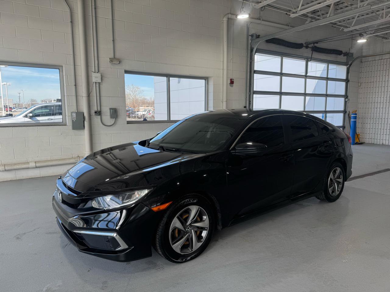 Used 2020 Honda Civic LX image 2