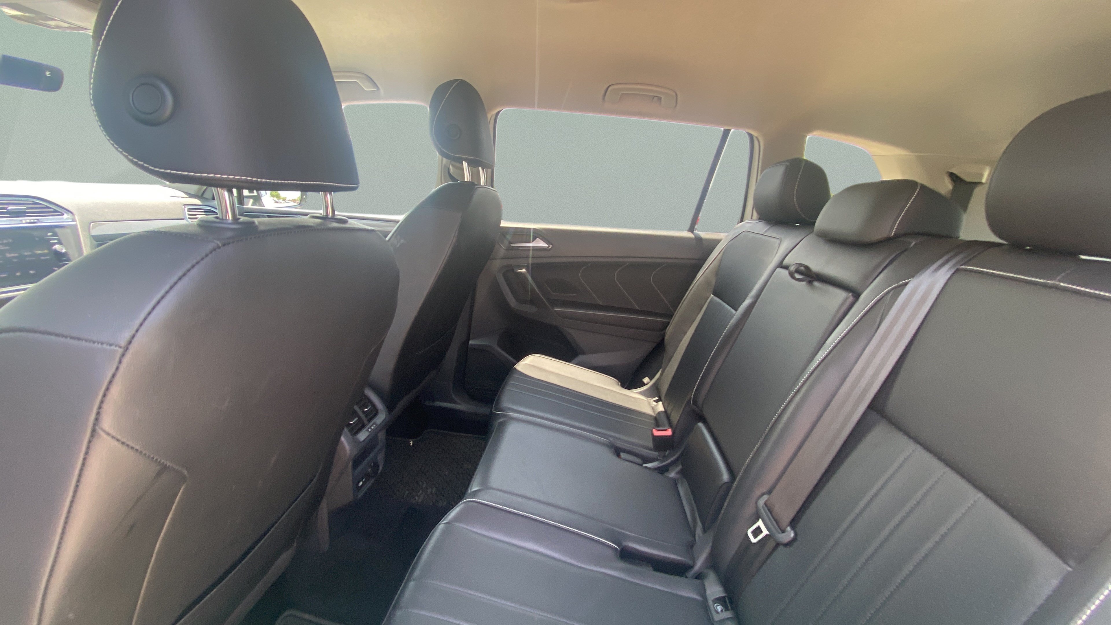 Used 2022 Volkswagen Tiguan SE FWD image 21