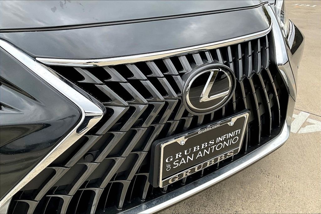 Used 2024 Lexus ES 350 w/ Premium Package image 41