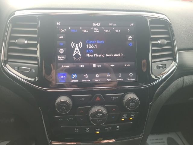 Used 2020 Jeep Grand Cherokee Laredo w/ Quick Order Package 2BN North image 14