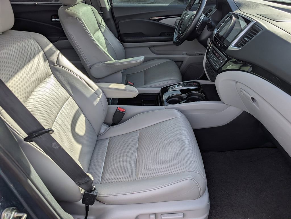 Used 2016 Honda Pilot Elite image 12