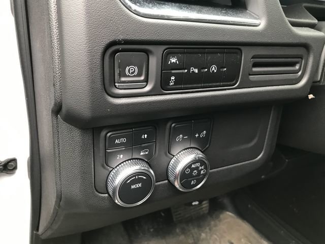 Certified 2023 GMC Yukon SLE w/ Gmc Pro Safety Plus Package image 5