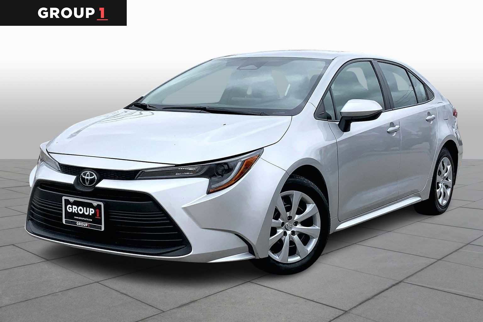Used 2024 Toyota Corolla LE image 1