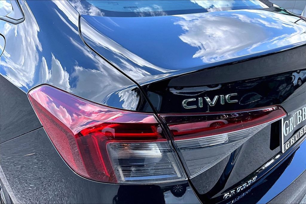 Used 2025 Honda Civic Sport image 36