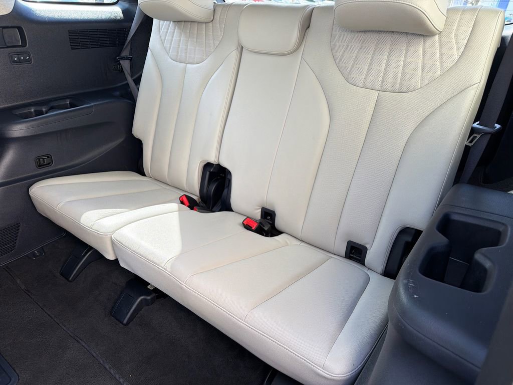 Used 2023 Hyundai Palisade Limited image 18