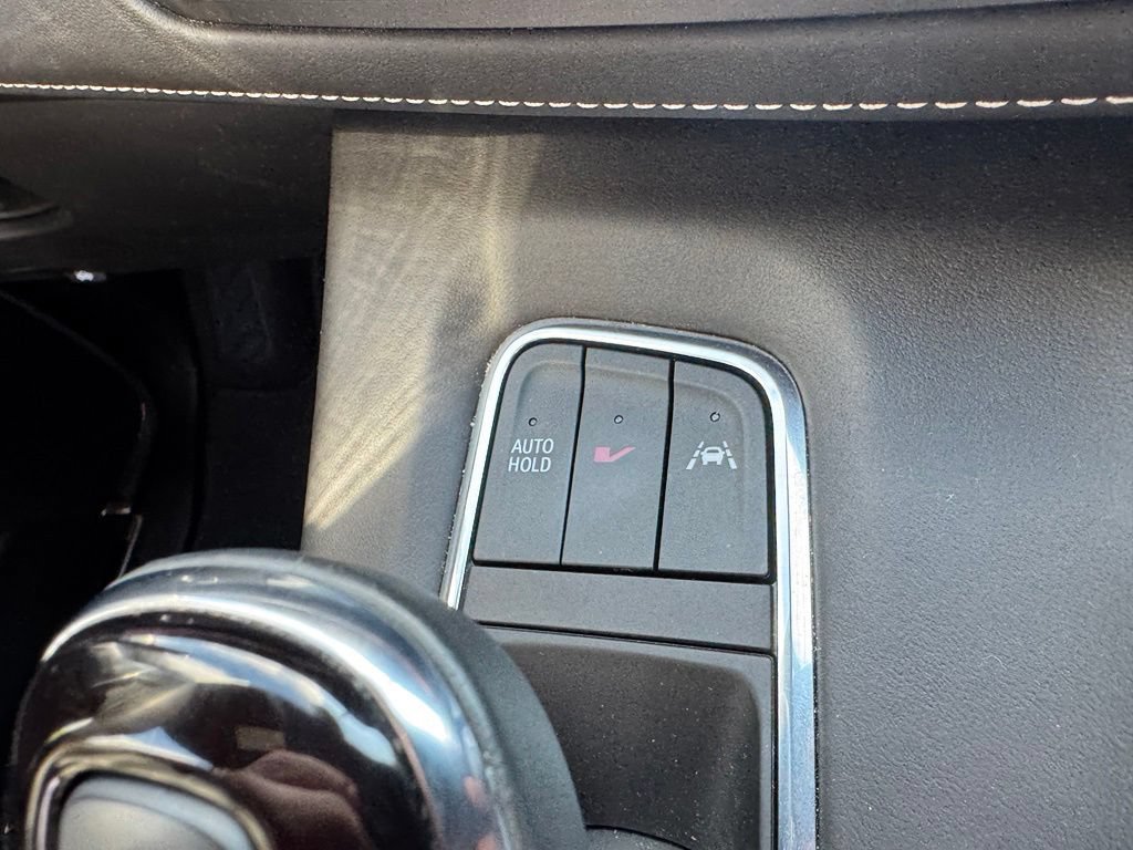 Certified 2023 Cadillac Escalade V AWD/4WD image 28