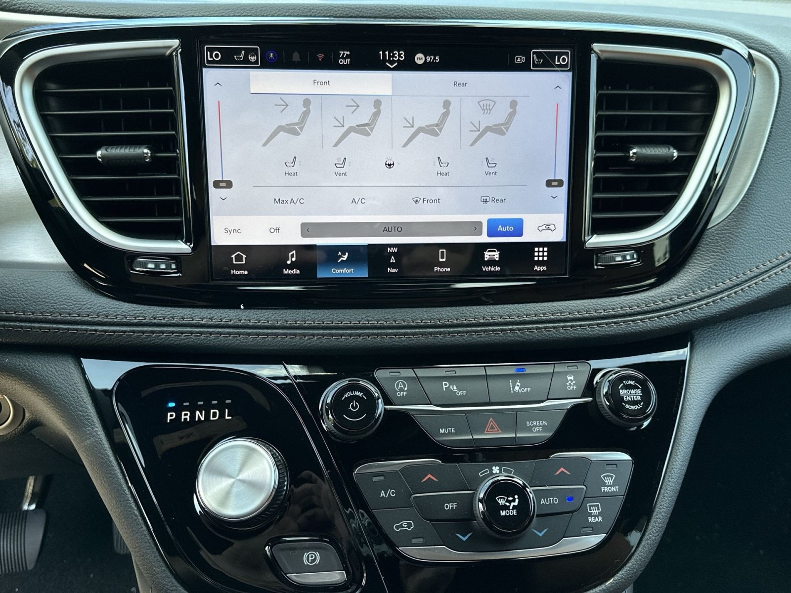 New 2026 Chrysler Pacifica Pinnacle FWD image 21