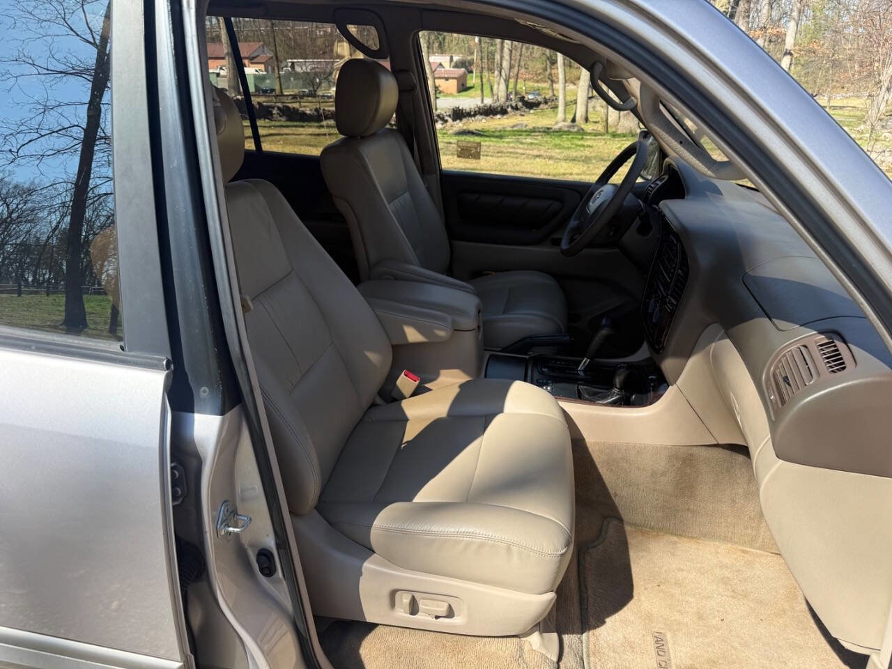 Used 2001 Toyota Land Cruiser image 75