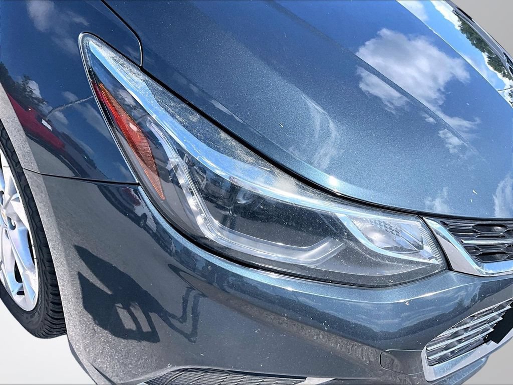 Used 2017 Chevrolet Cruze Premier FWD image 29