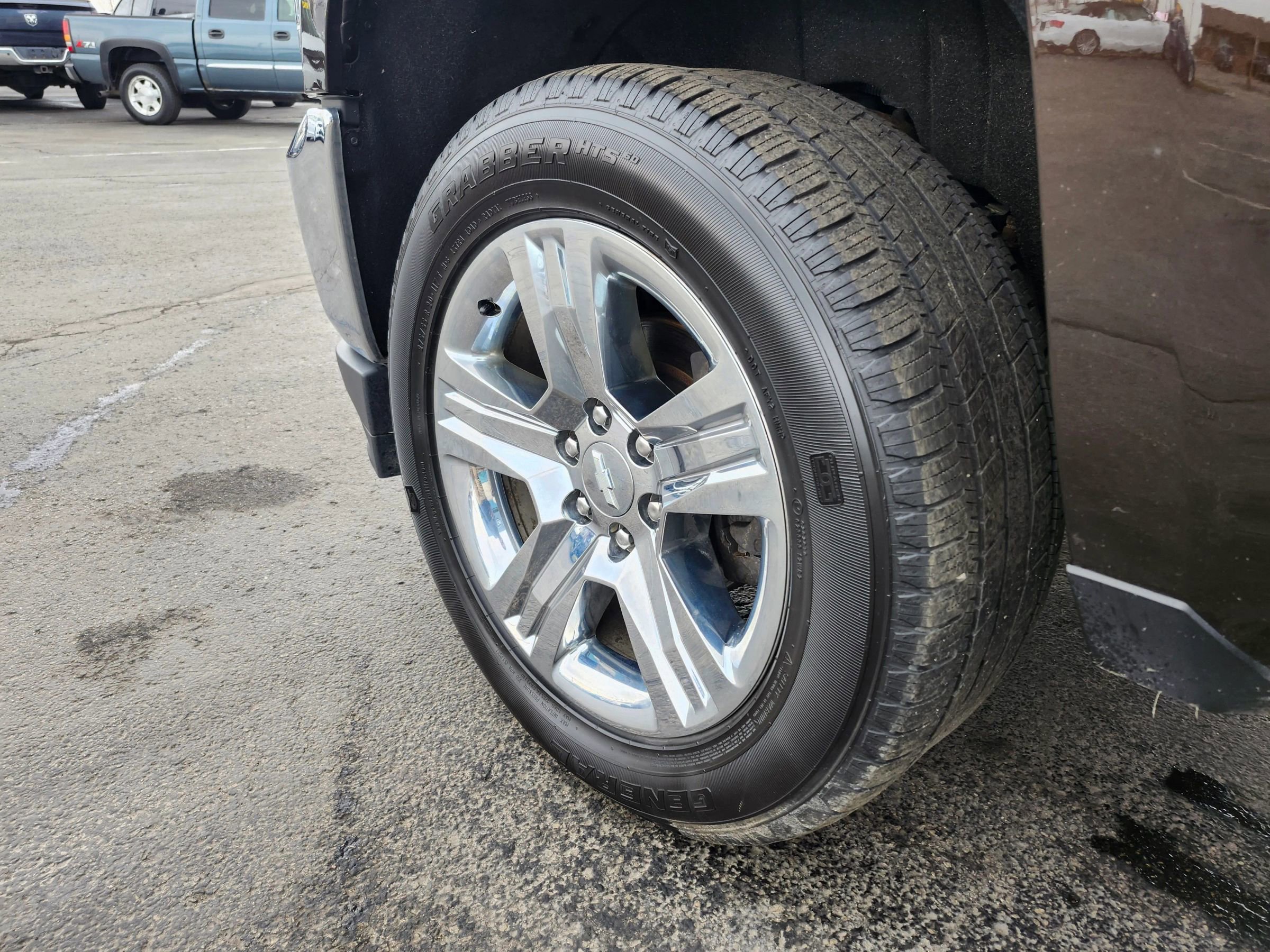 Used 2018 Chevrolet Silverado 1500 LT w/ All Star Edition AWD/4WD image 36