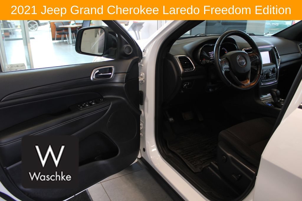 Used 2021 Jeep Grand Cherokee Freedom Edition AWD/4WD image 16