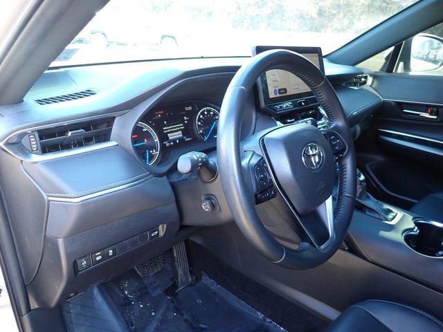 Certified 2023 Toyota Venza XLE image 14