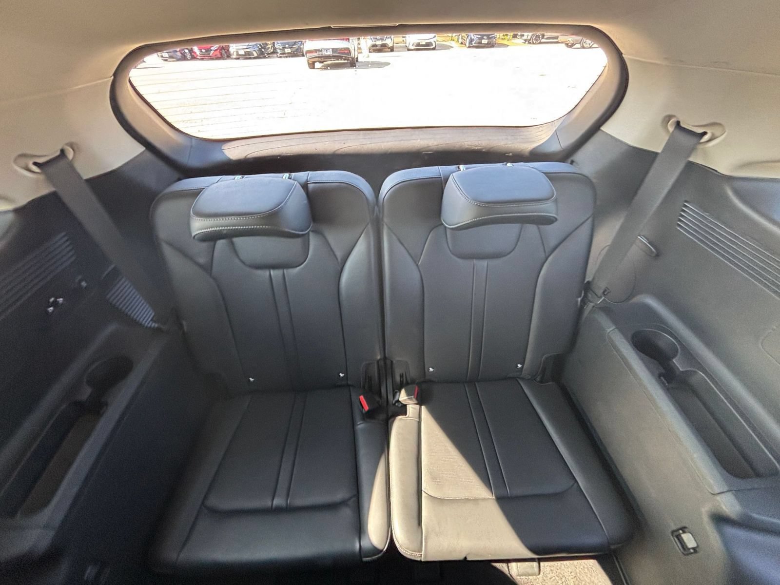 Used 2024 Kia Sorento S FWD image 31