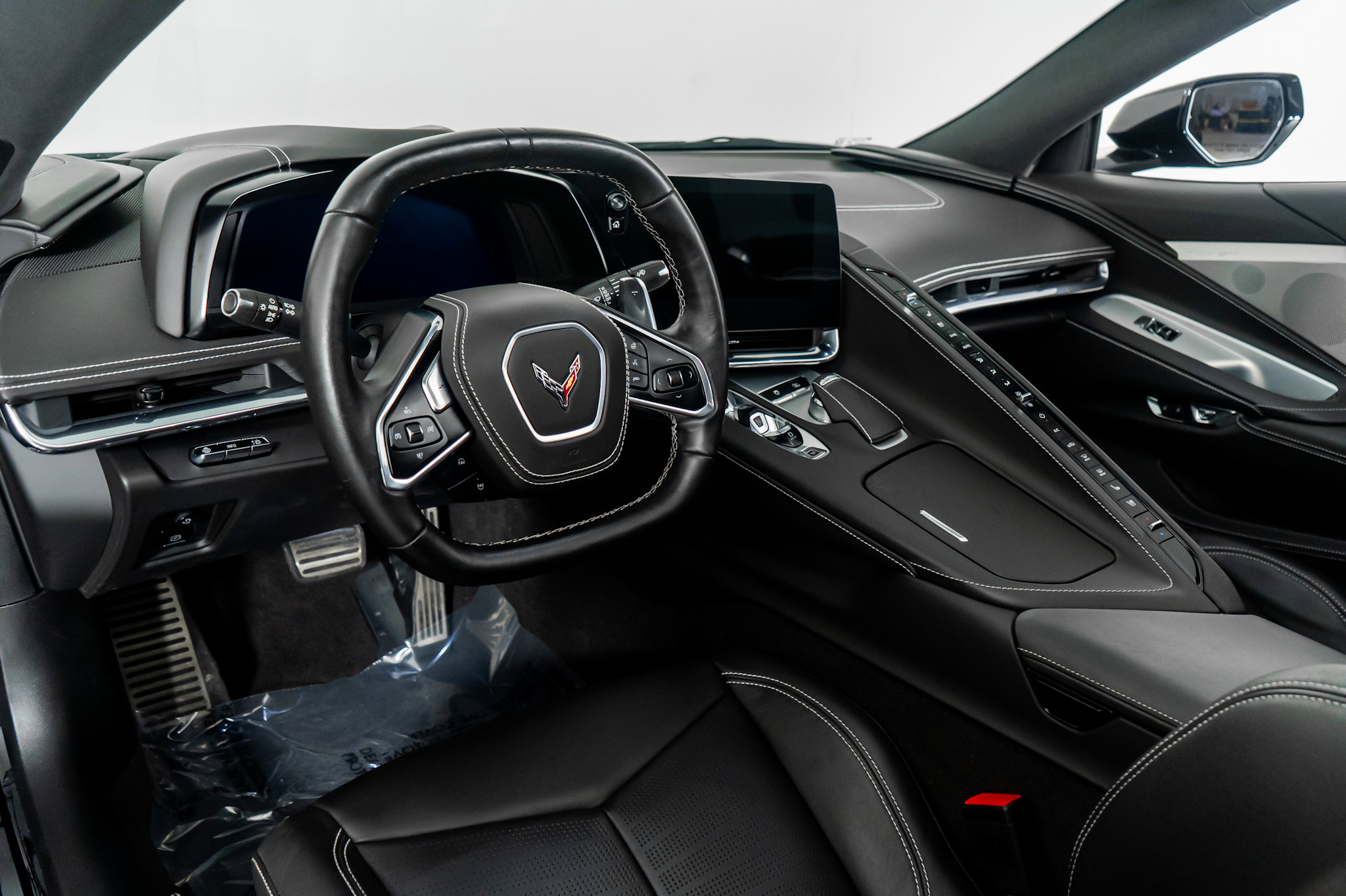 Used 2020 Chevrolet Corvette Stingray Premium Cpe w/ 3LT image 2