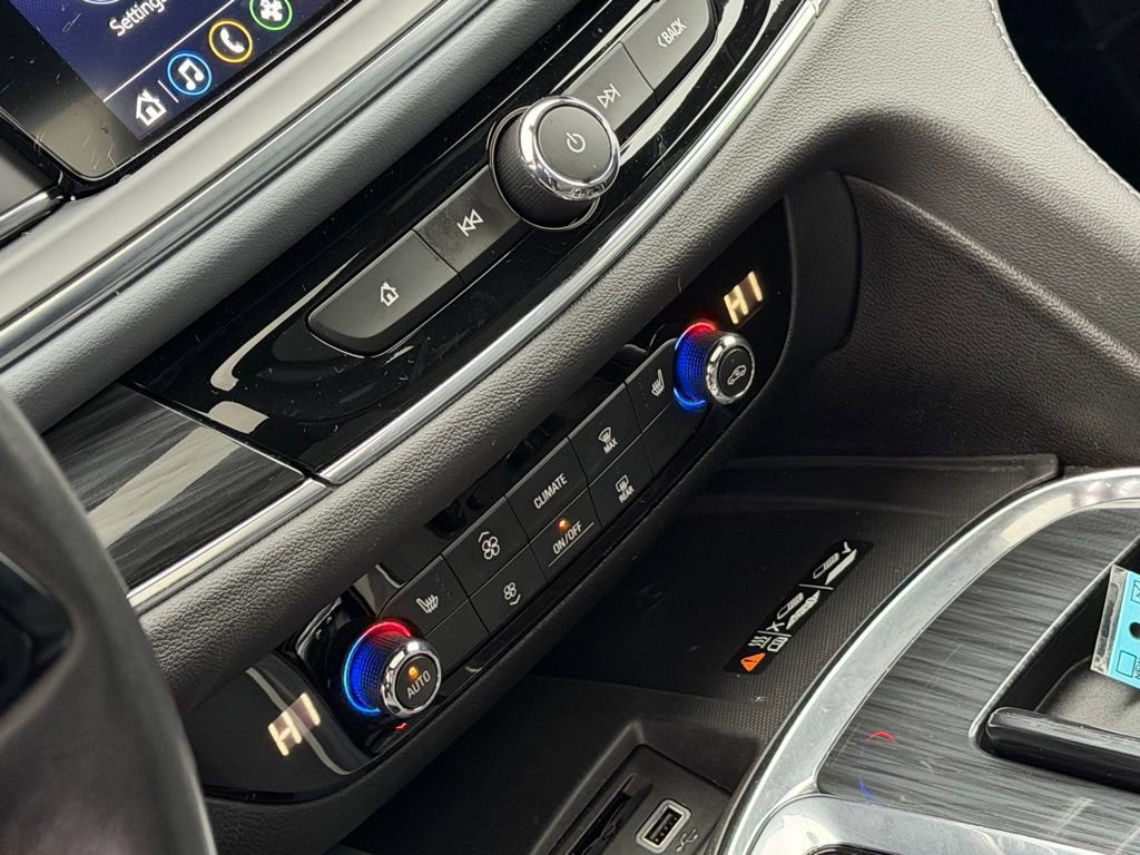 Used 2023 Buick Enclave Essence w/ Experience Buick Package image 25