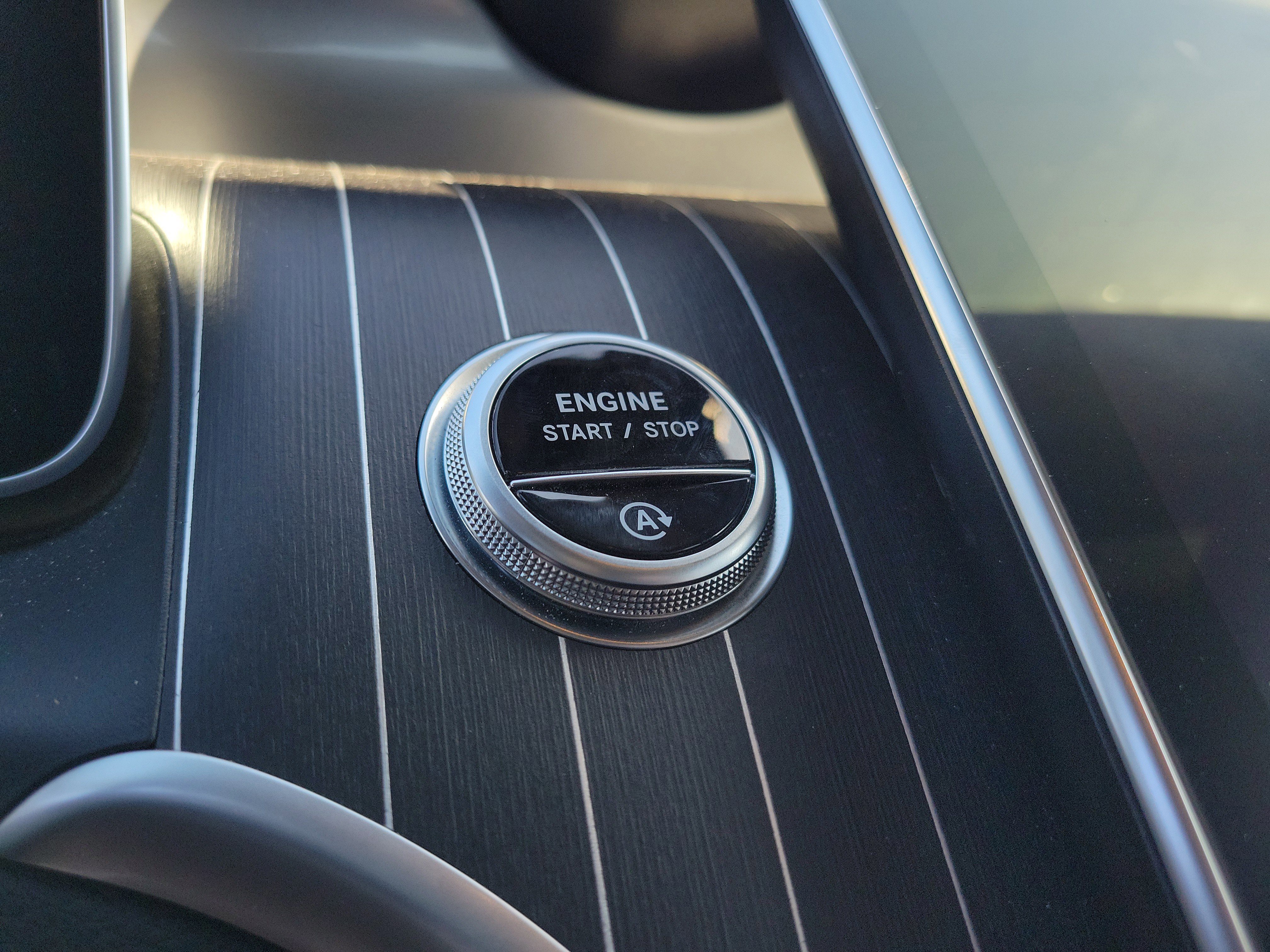 Certified 2024 Mercedes-Benz GLC 300 image 24