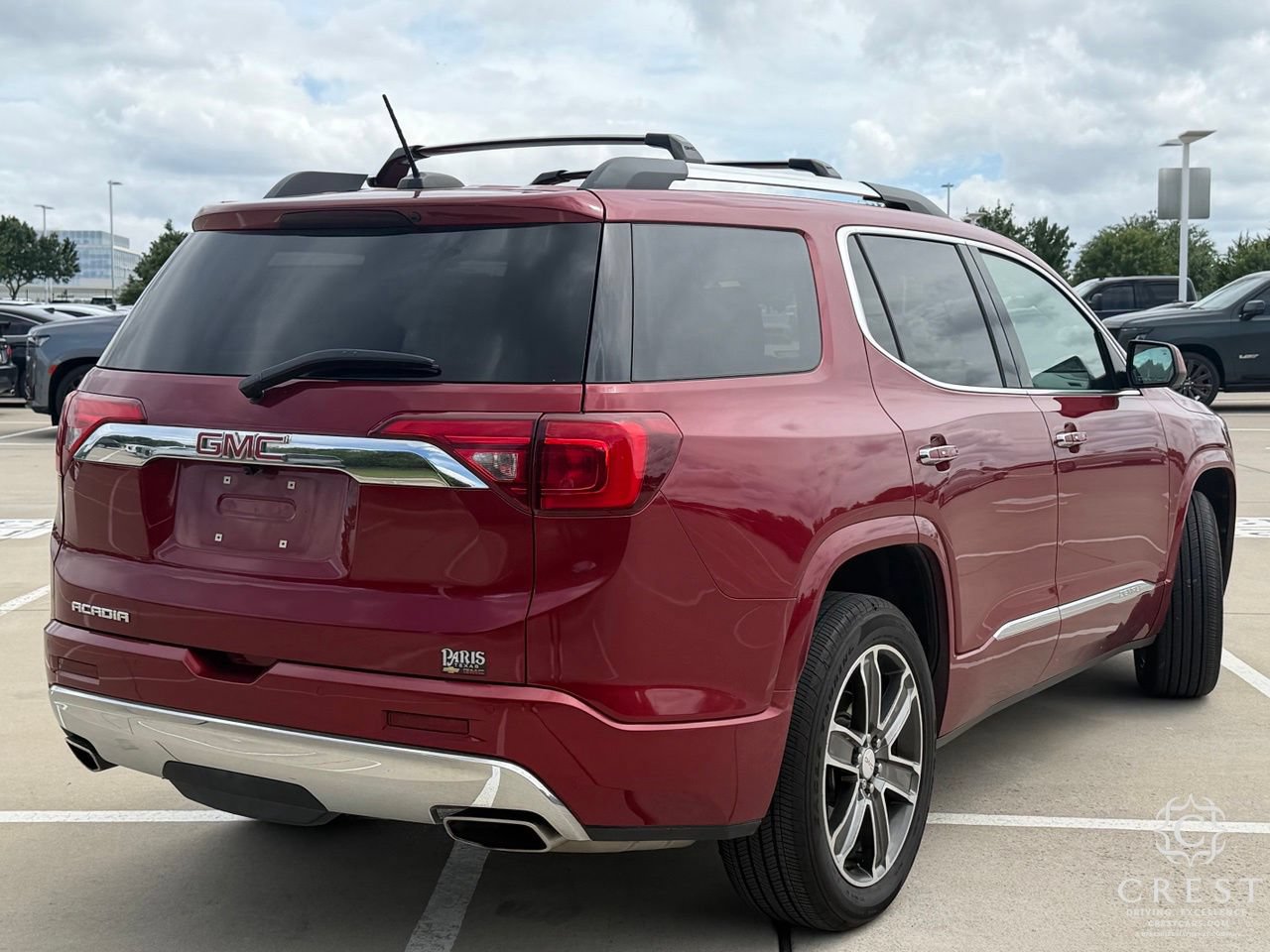 Used 2019 GMC Acadia Denali w/ Technology Package FWD image 9