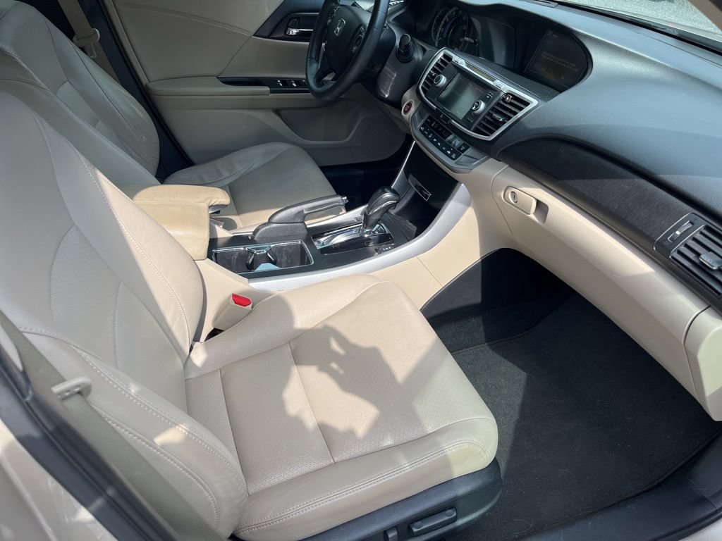 Used 2013 Honda Accord EX-L image 31
