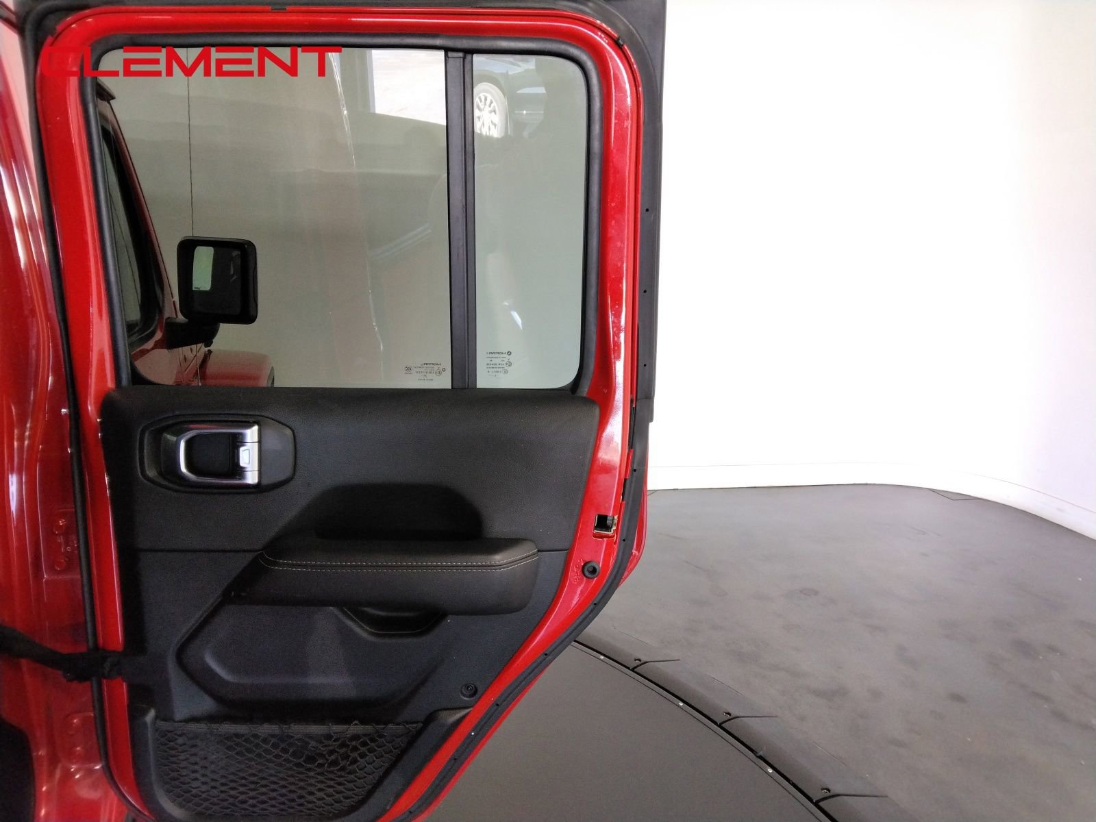 Used 2022 Jeep Gladiator Overland w/ Popular Equipment Package image 40