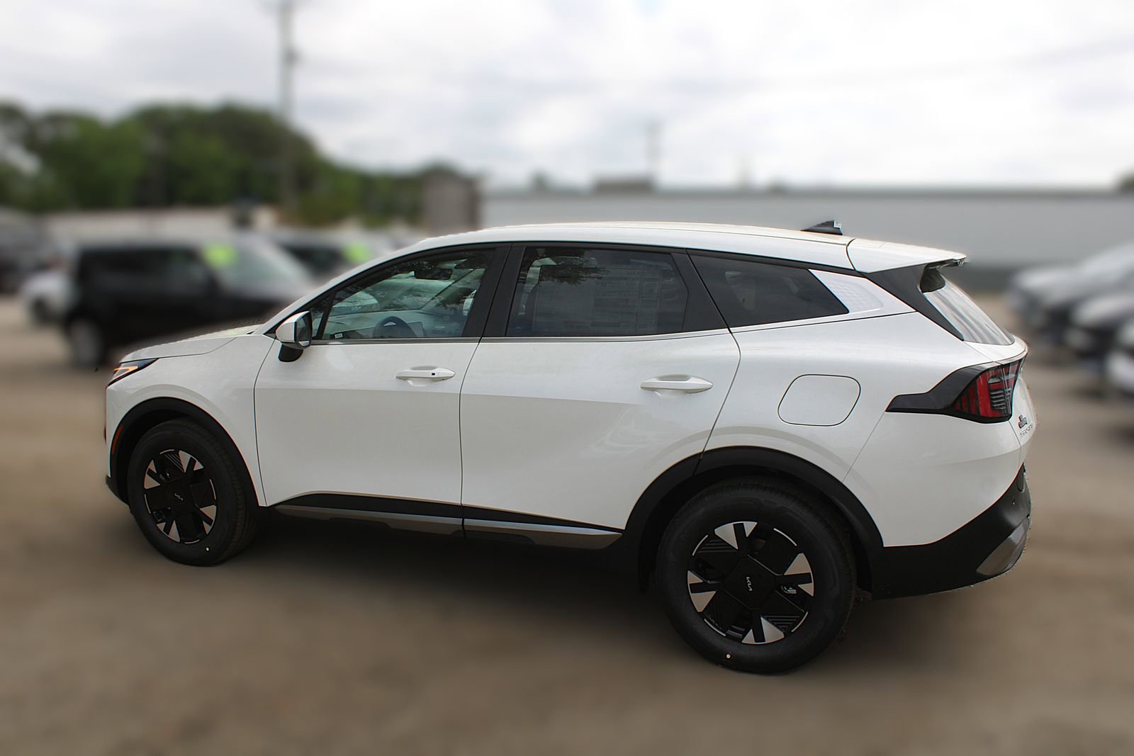 New 2026 Kia Sportage LX FWD image 11