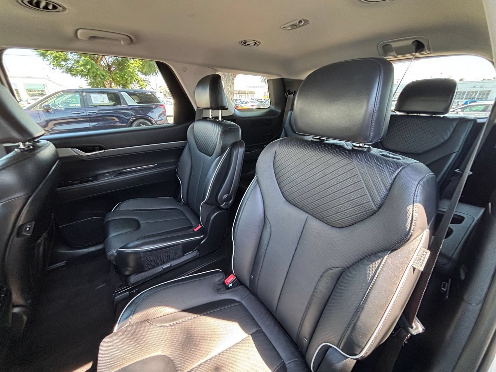 Used 2025 Hyundai Palisade SEL AWD/4WD image 40