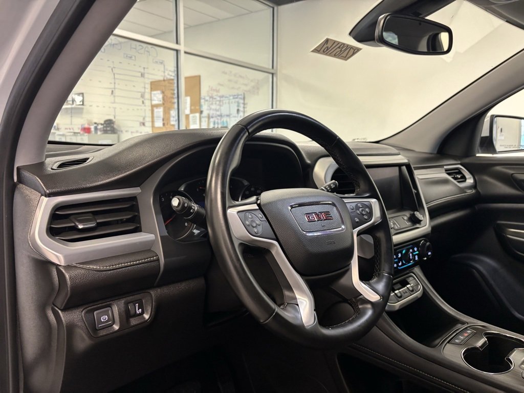Certified 2023 GMC Acadia SLT image 11