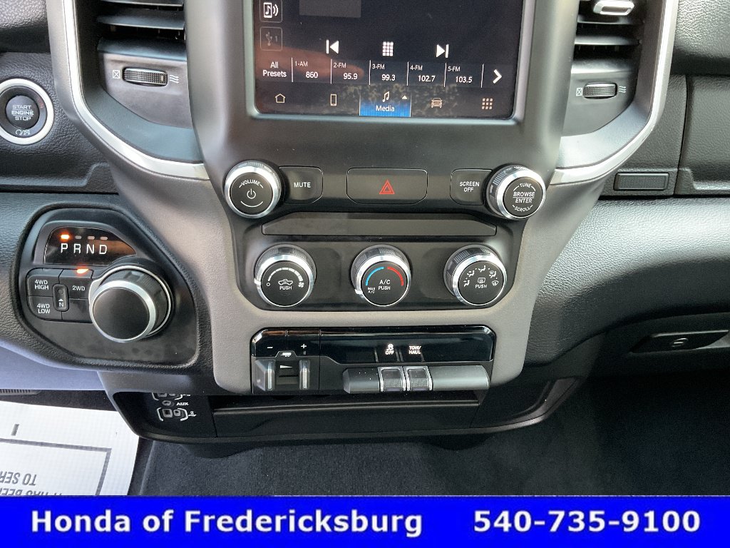 Used 2024 RAM 2500 Big Horn AWD/4WD image 32