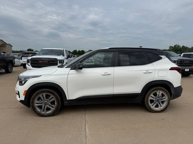Used 2022 Kia Seltos S FWD image 6