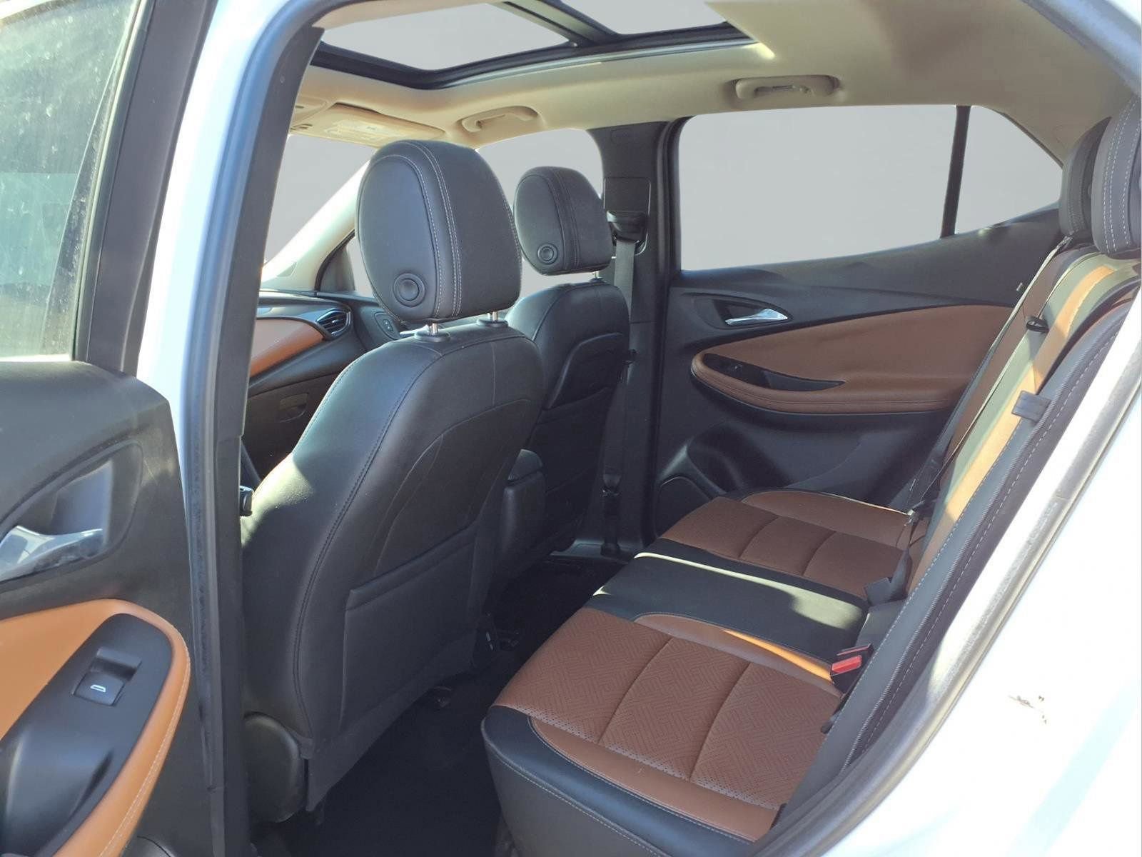 Used 2021 Buick Encore GX Essence w/ Experience Buick Package image 22