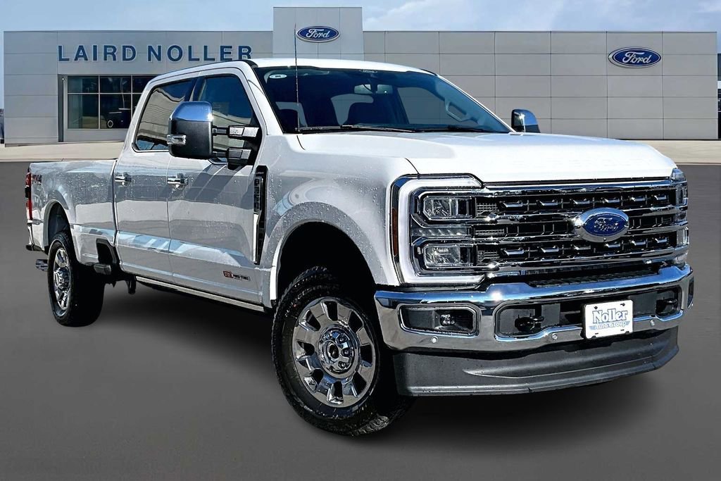 New 2026 Ford F350 Lariat w/ Lariat Ultimate Package image 2