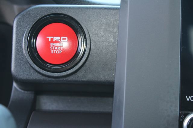 Used 2025 Toyota Tacoma TRD Sport AWD/4WD image 26
