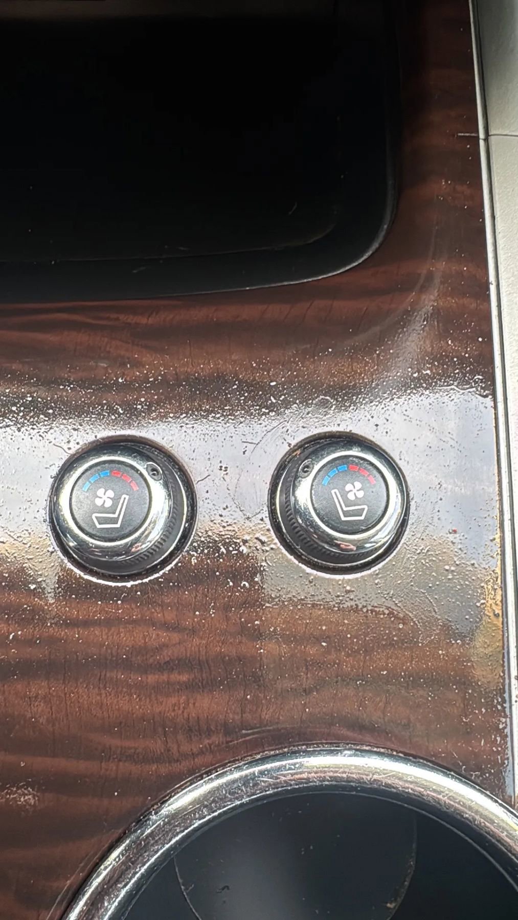 Used 2013 Nissan Pathfinder Platinum image 22