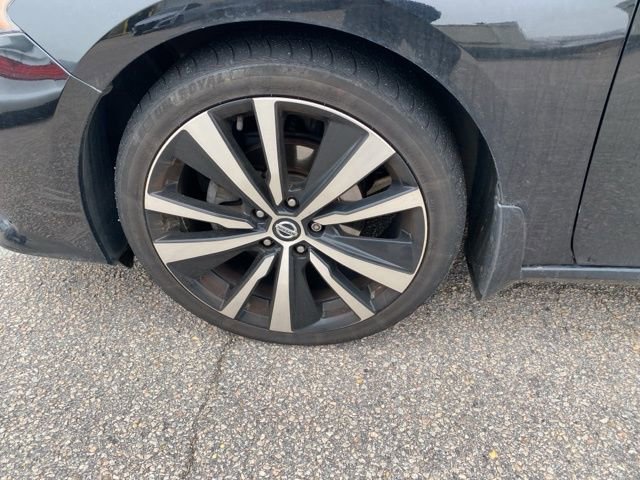 Used 2019 Nissan Altima 2.5 SR w/ SR Premium Package FWD image 16