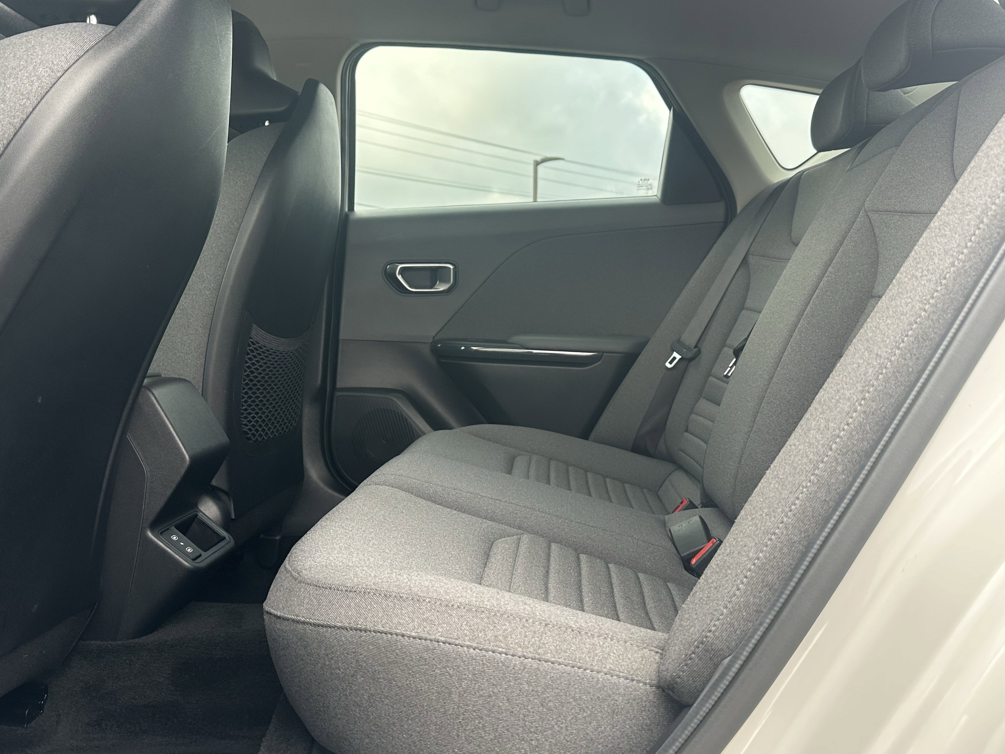 Used 2025 Kia K4 EX image 21