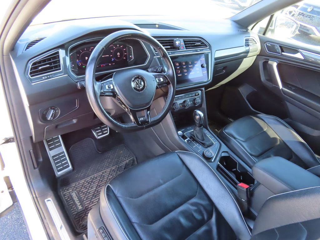 Used 2020 Volkswagen Tiguan SEL Premium R-Line w/ 3rd Row Seat Package image 22
