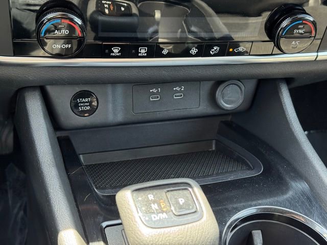 Used 2024 Nissan Rogue SV image 13