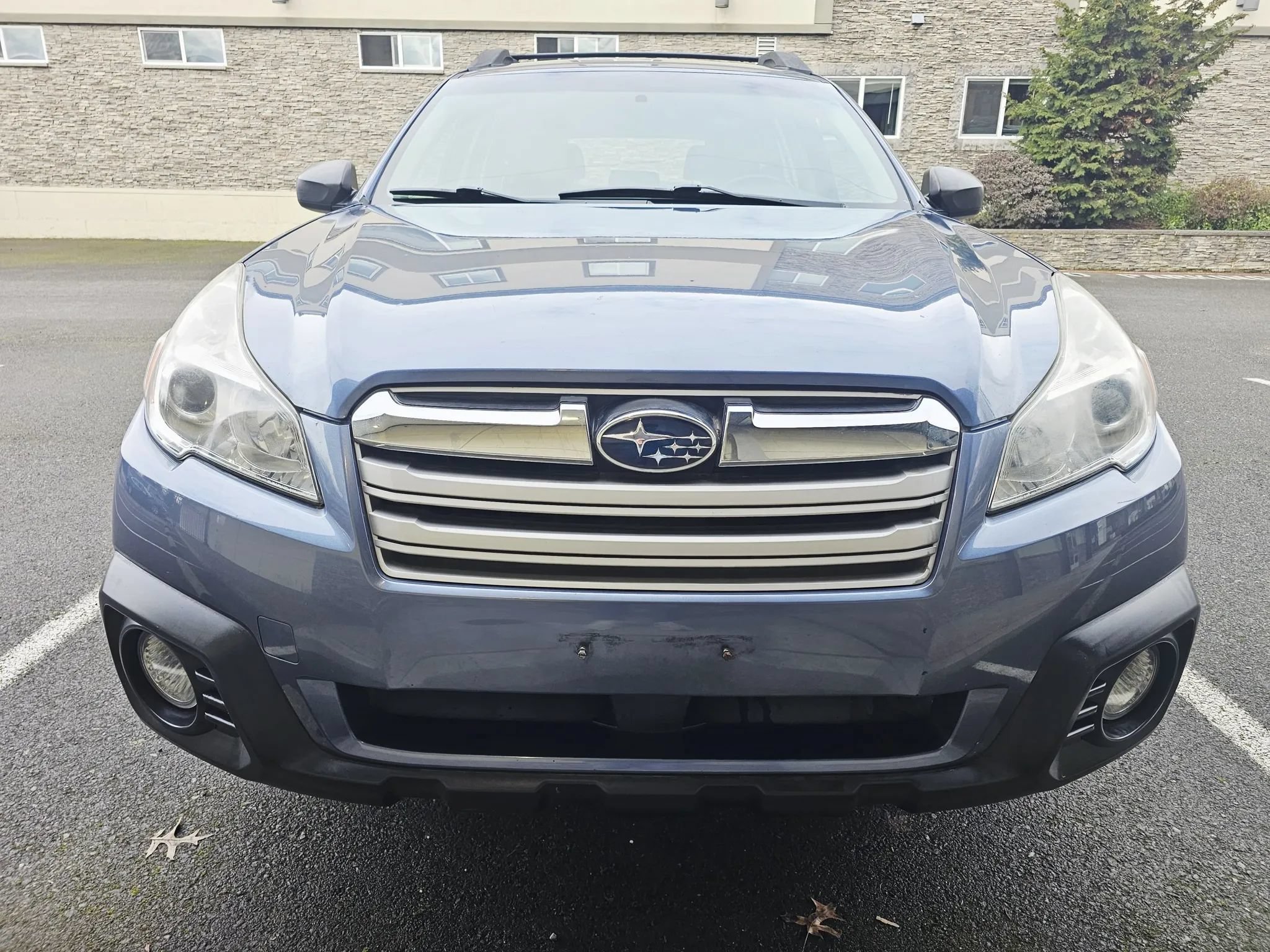 Used 2014 Subaru Outback 2.5i w/ Alloy Wheel Package AWD/4WD image 8