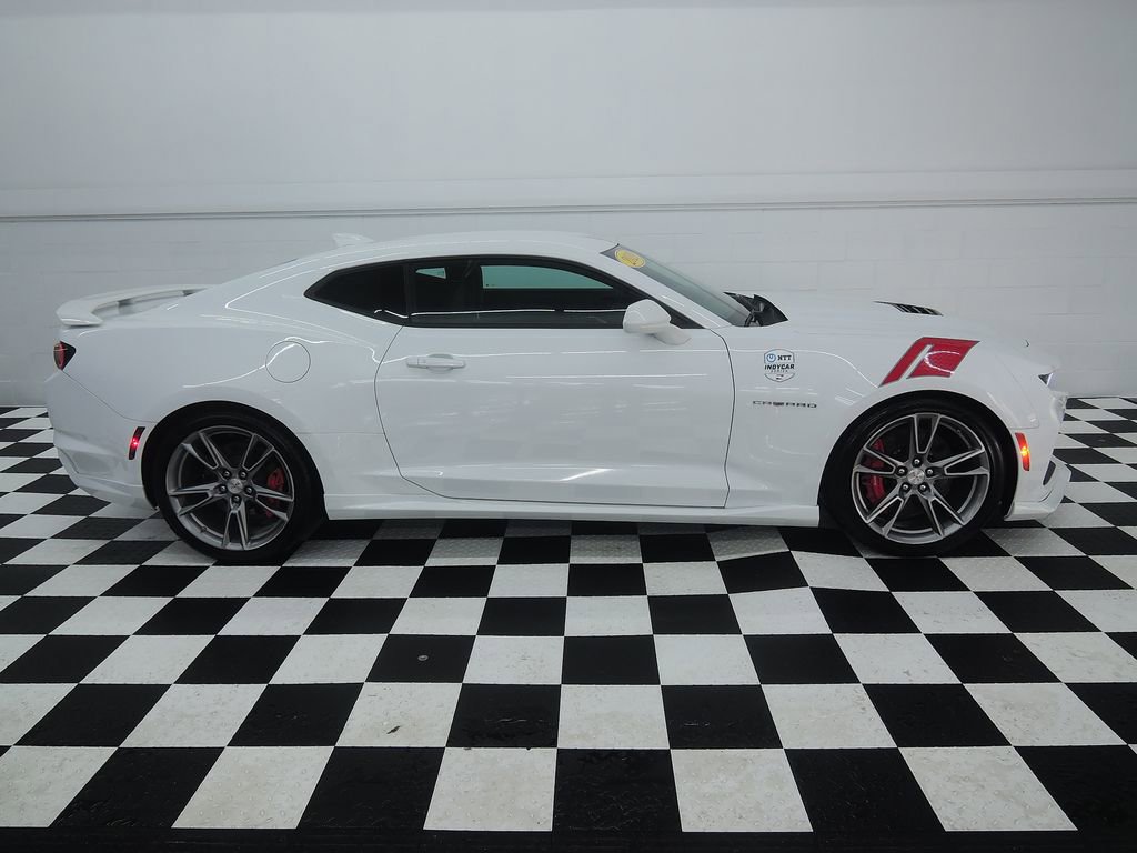 Used 2019 Chevrolet Camaro SS w/ LPO, Ground Effects Package RWD image 2