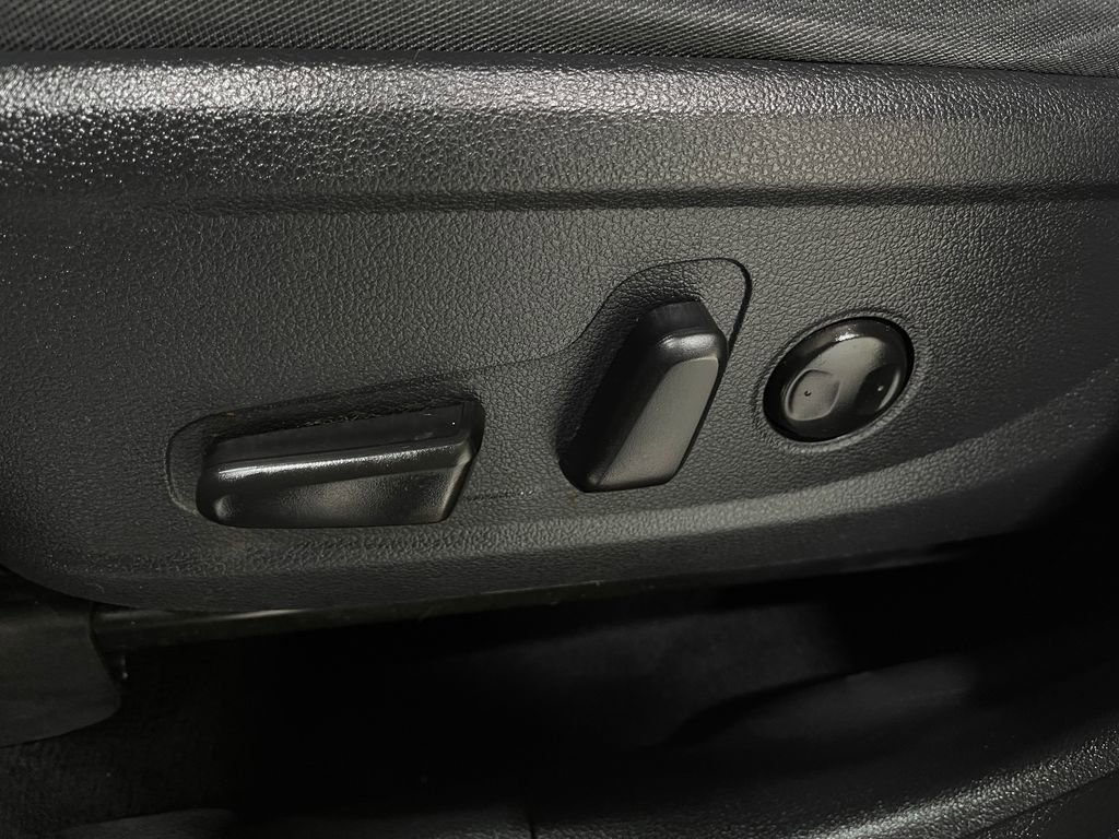 Used 2021 Hyundai Santa Fe SEL image 15