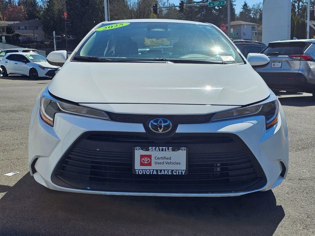 Certified 2025 Toyota Corolla LE image 2