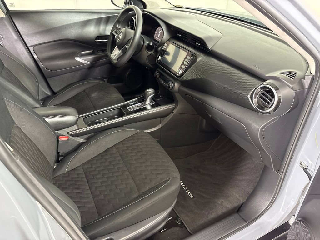 Used 2022 Nissan Kicks SV FWD image 16