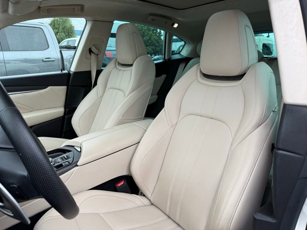 Used 2022 Maserati Levante Modena image 13