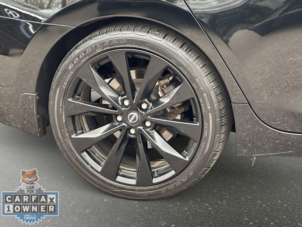 Used 2023 Nissan Maxima SR w/ Sport Mat Group FWD image 8