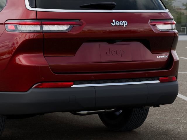 New 2025 Jeep Grand Cherokee L Laredo image 13
