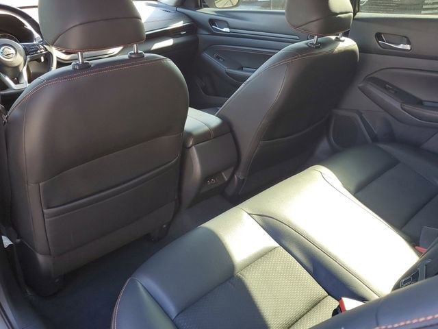 Used 2020 Nissan Altima 2.5 SR w/ Premium Package FWD image 11