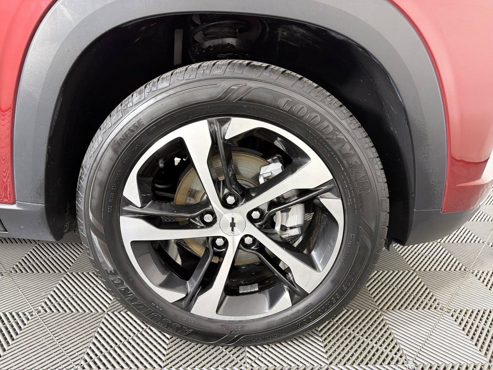 Certified 2024 Chevrolet Trax RS FWD image 10