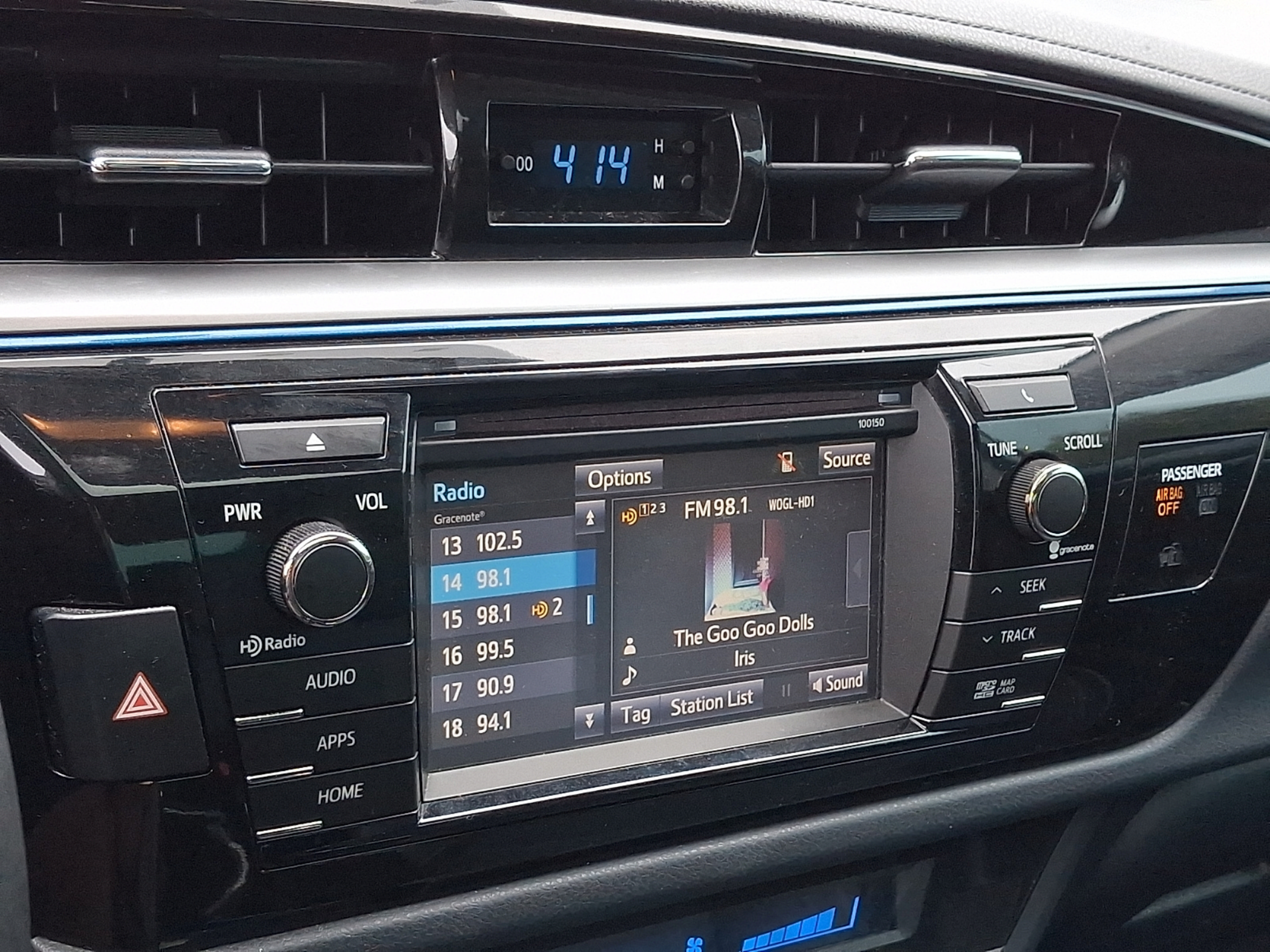 Used 2015 Toyota Corolla S FWD image 15