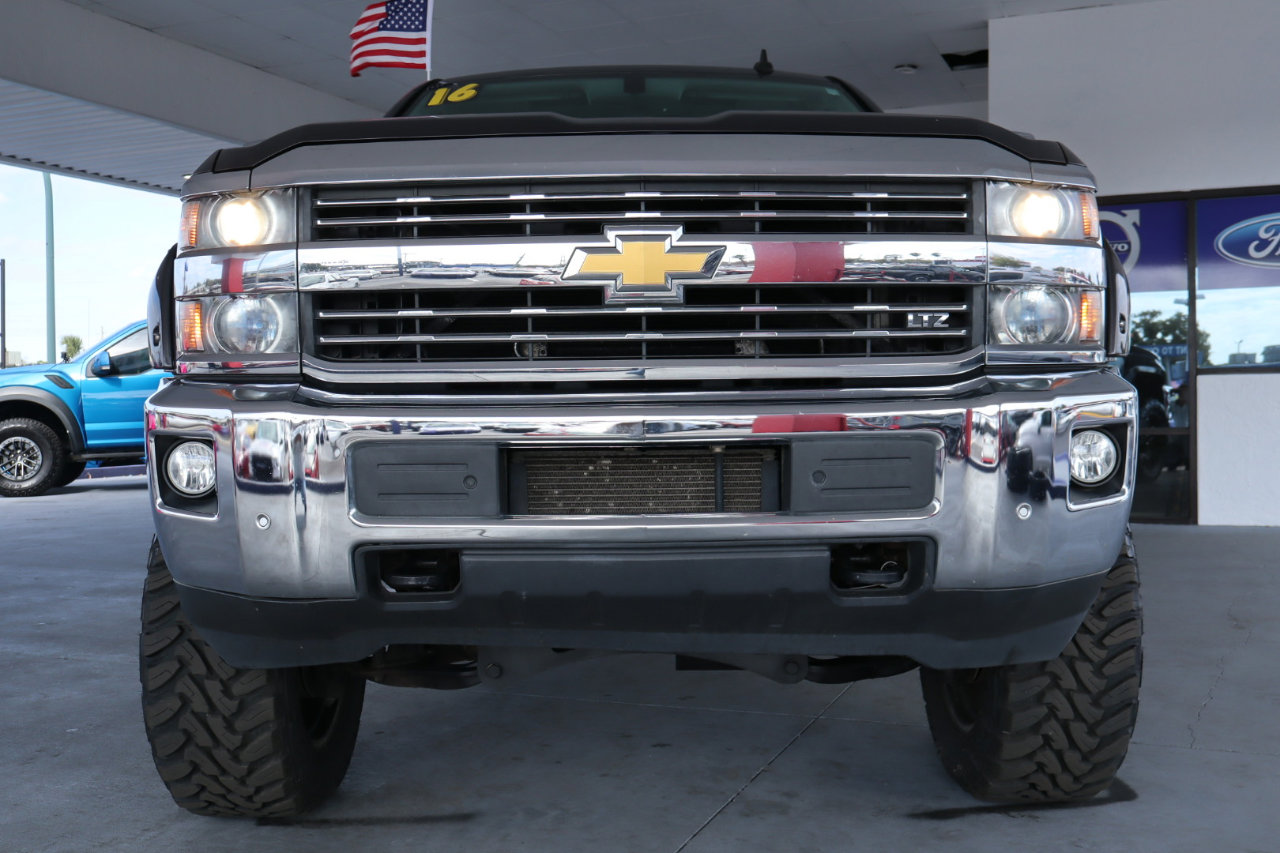 Used 2015 Chevrolet Silverado 2500 LTZ w/ Duramax Plus Package image 13