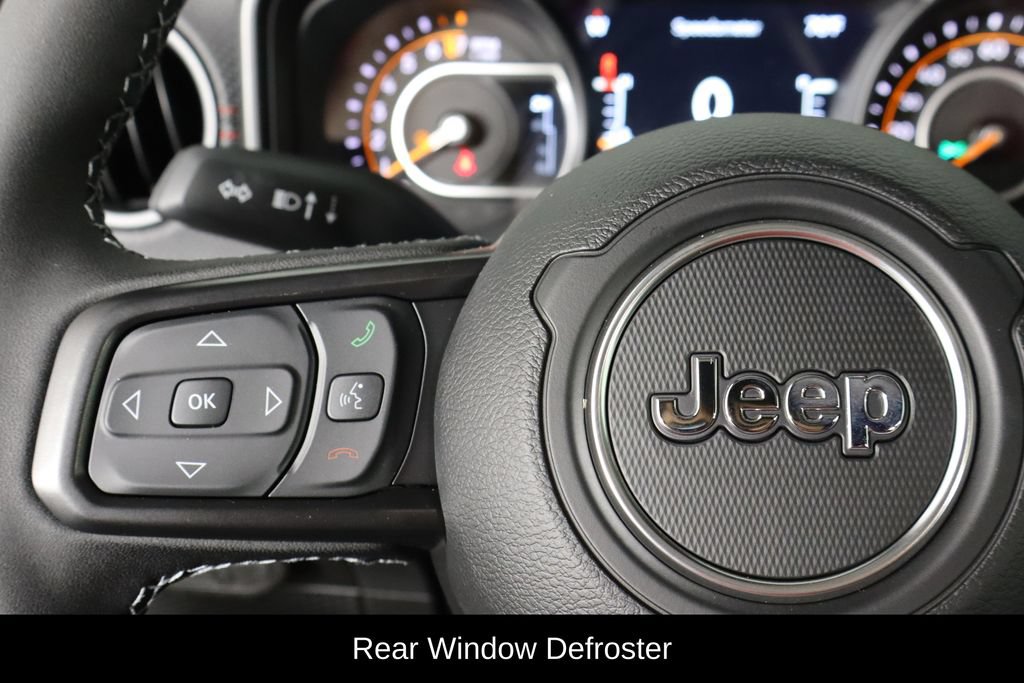 New 2026 Jeep Gladiator Rubicon w/ Steel Power Dome Hood Package AWD/4WD image 8