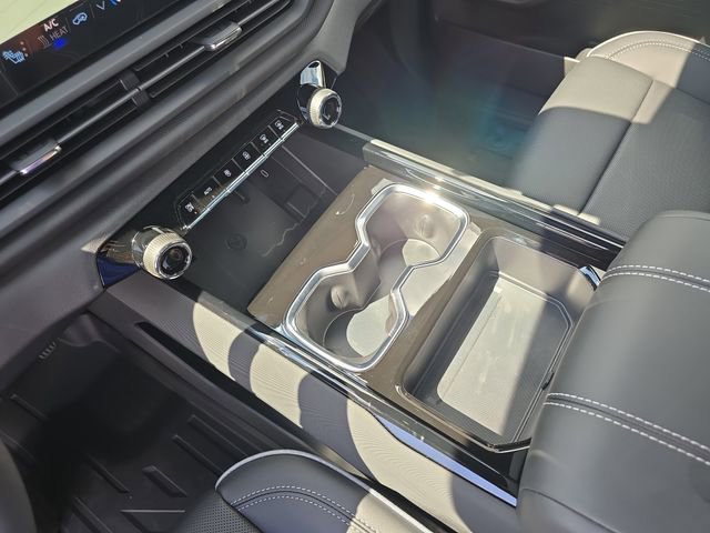 New 2025 Chevrolet Silverado EV LT image 26